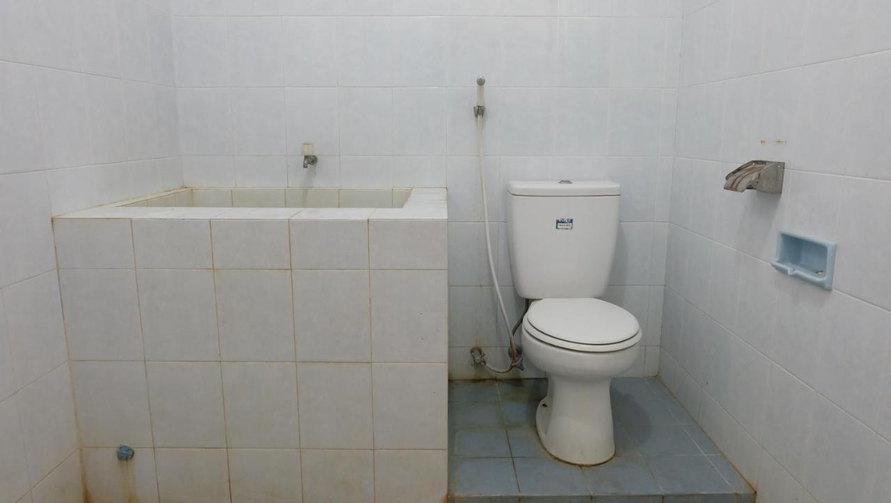 Homestay Jogja Dekat Gembiraloka By Simply Homy Yogyakarta Exterior photo