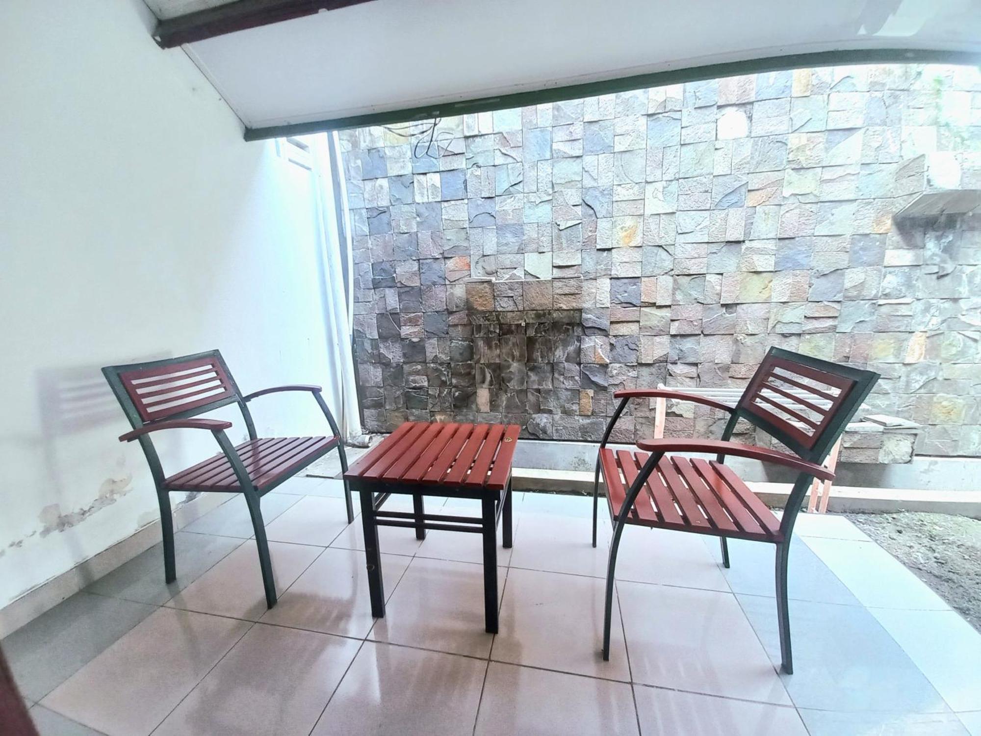 Homestay Jogja Dekat Gembiraloka By Simply Homy Yogyakarta Exterior photo